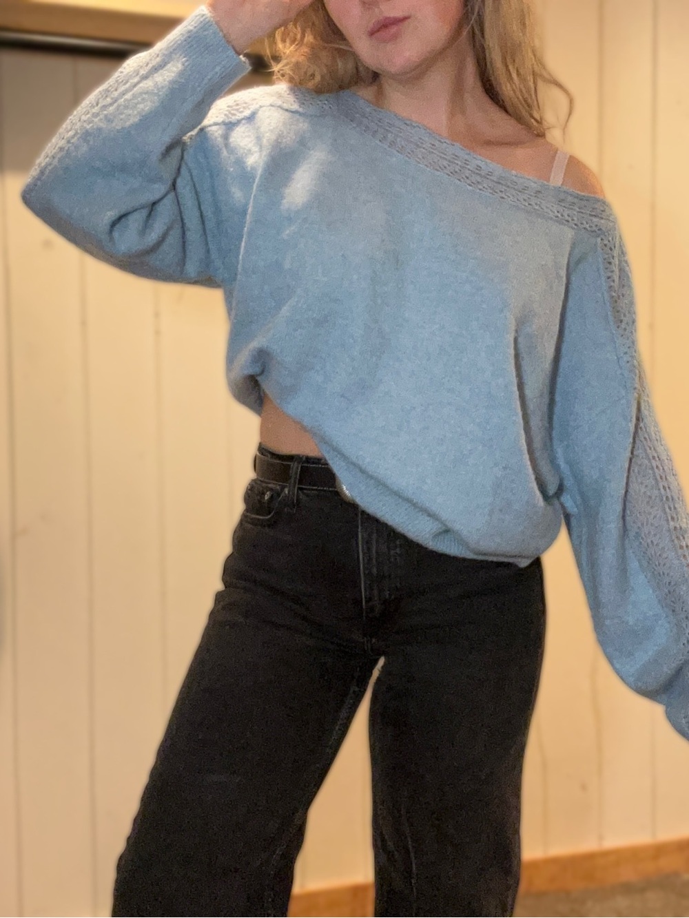 American Eagle Eyelet Detail Y2K / Preppy Soft Cozy Sweater